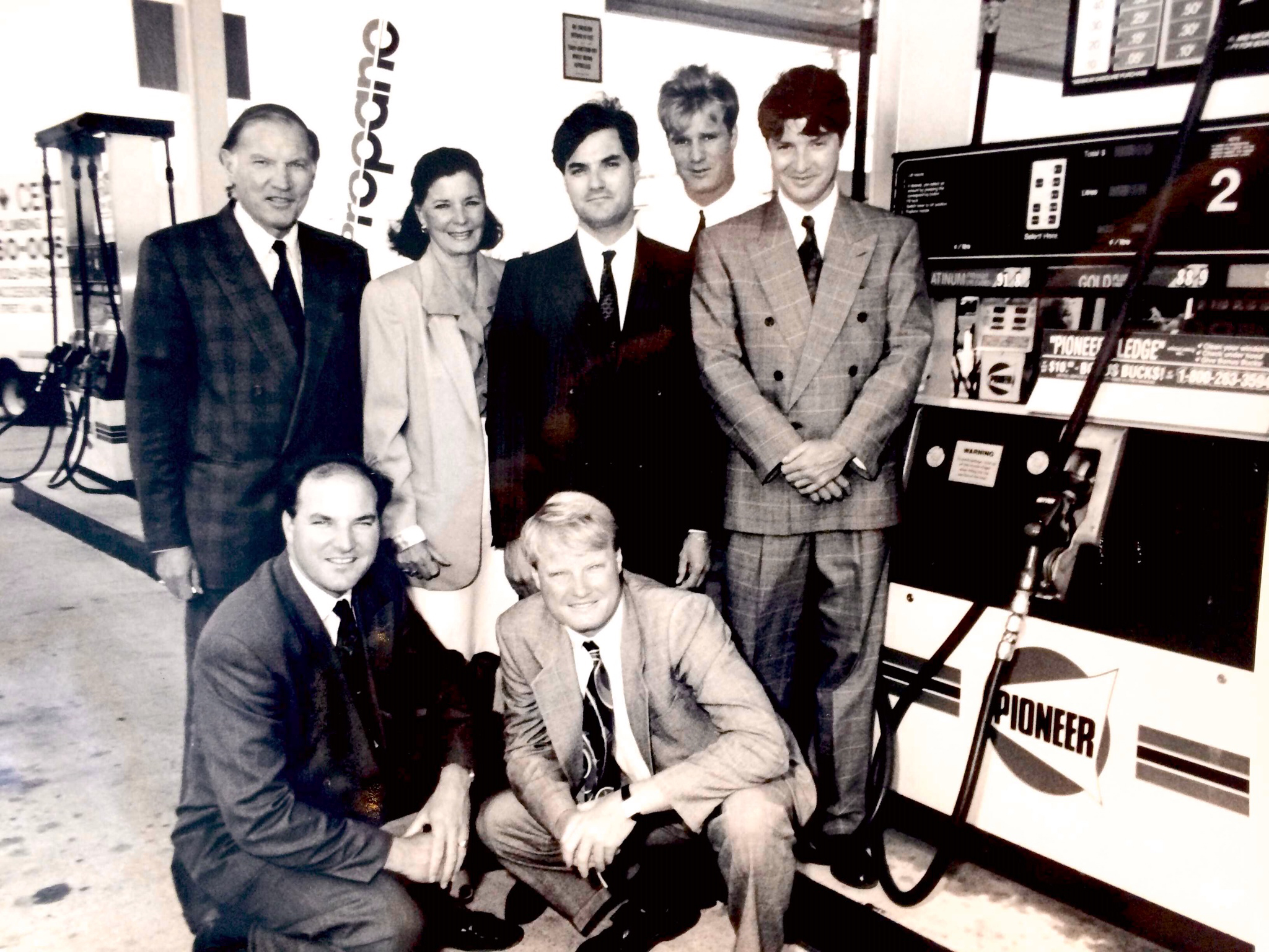 PIO-Backcoverfamily gas bar pic - Copy