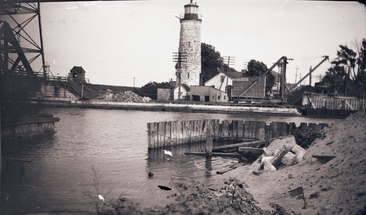 LighthousePast